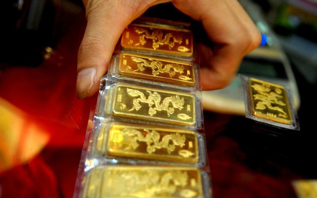 Giá vàng hôm nay 29/2: Vàng miếng tăng vọt, sẽ chạm mốc 80 triệu/lượng?