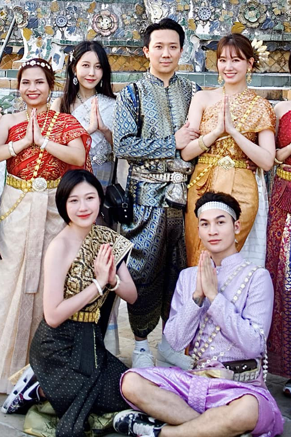 Hari Won khoe ảnh đi chơi cùng Trấn Thành ở Thái Lan nhưng khán giả lại chú ý sắc vóc sau Tết của người đẹp - Ảnh 2.