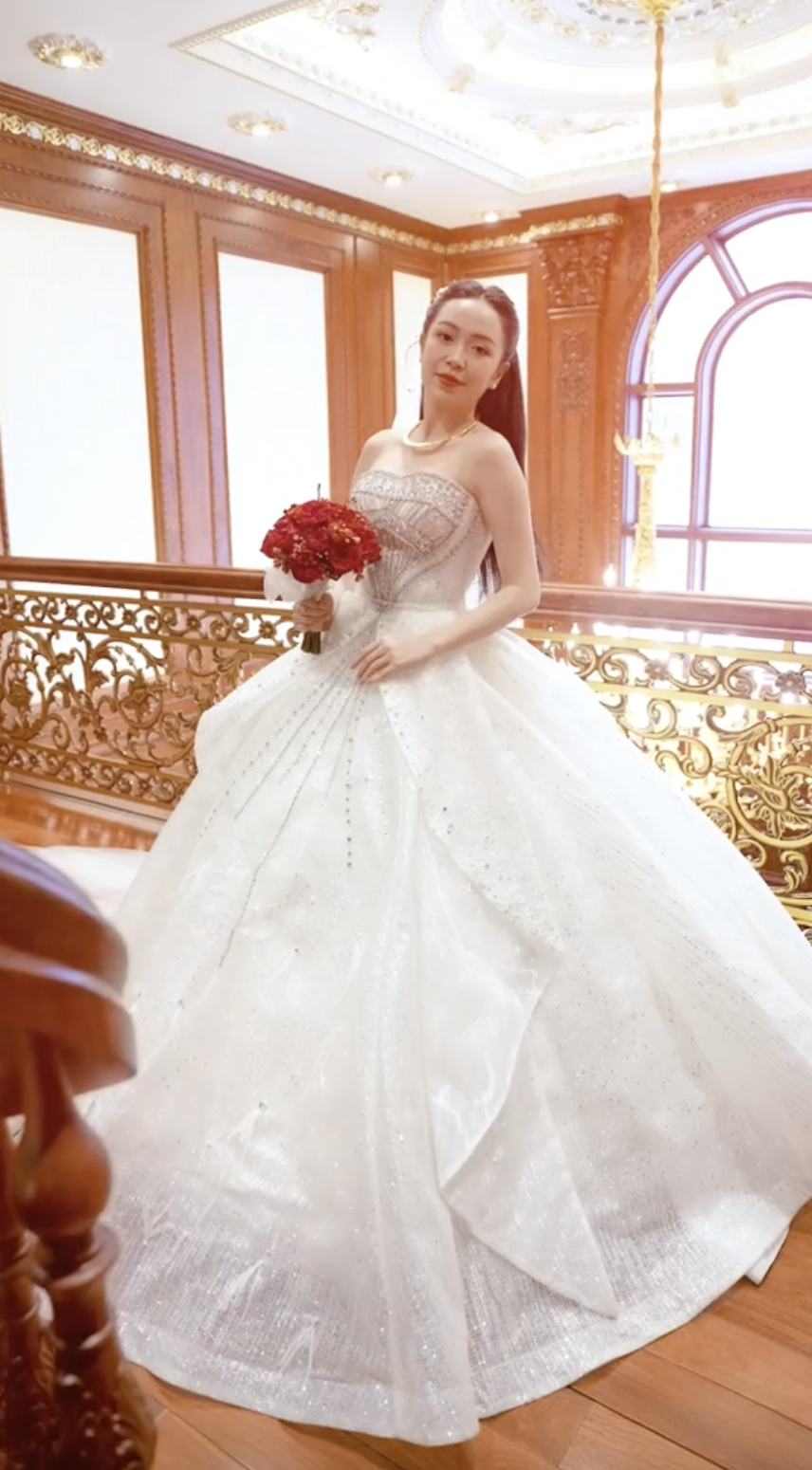 Ngắm cơ ngơi như cung điện của nhà chồng diễn viên Kim Oanh, ai cũng chúc mừng cô số hưởng- Ảnh 4.