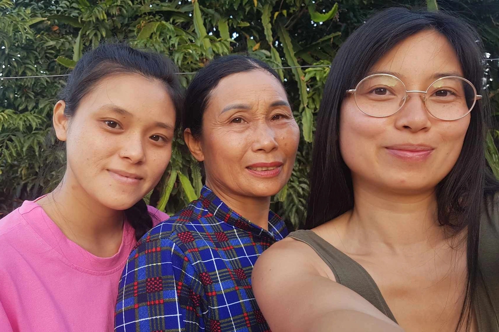 Cuộc trùng phùng xúc động của cô gái Pháp tìm được mẹ ruột Việt sau 21 năm - Ảnh 5. Cuộc trùng phùng xúc động của cô gái Pháp tìm được mẹ ruột Việt sau 21 năm - Ảnh 5.