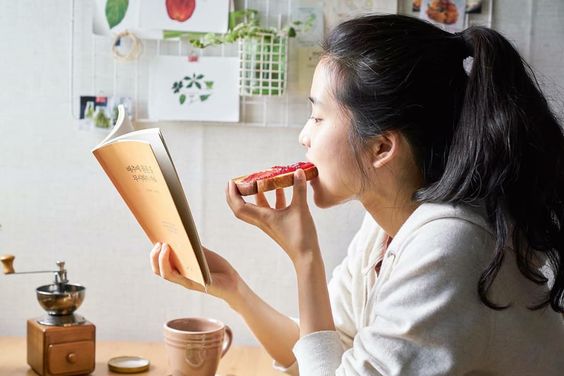 6 thói quen dưỡng sinh giúp cuộc đời nhẹ tựa lông hồng, rèn luyện ngay để đủ đầy sức khỏe, ung dung hưởng lạc- Ảnh 2. 6 thói quen dưỡng sinh giúp cuộc đời nhẹ tựa lông hồng, rèn luyện ngay để đủ đầy sức khỏe, ung dung hưởng lạc- Ảnh 2.