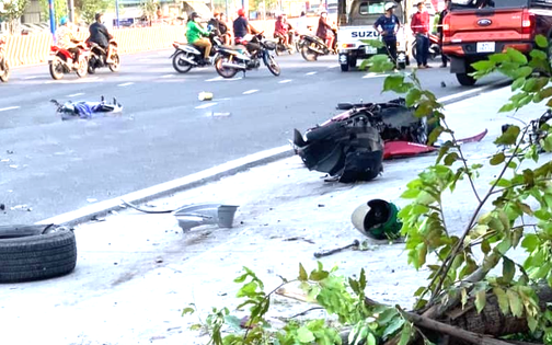 Ô tô tông hàng loạt xe máy ở Bình Dương, 5 người thương vong