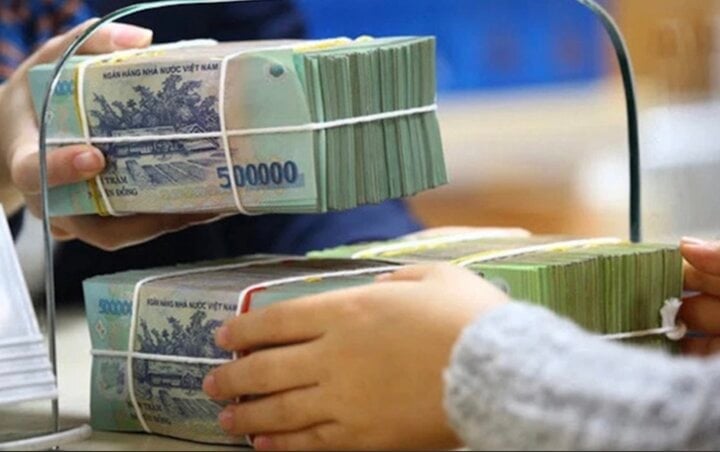 Lãi suất Vietcombank, Agribank, VietinBank và BIDV mới nhất: Có 500 triệu đồng gửi đâu để lãi cao? - Ảnh 2.