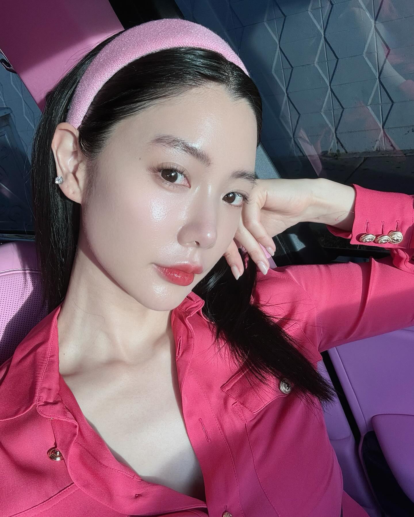 Nữ diễn viên 39 tuổi người Hàn Quốc tự tin vì có chiếc cổ đẹp, giữ 1 thói quen để mắt không nếp nhăn- Ảnh 5.