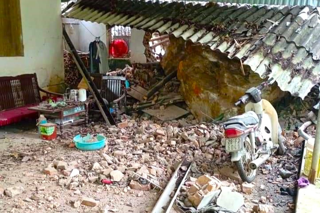Động đất ở Hà Nội gây sập nhà, chết đàn dê ở Hòa Bình - Ảnh 2.
