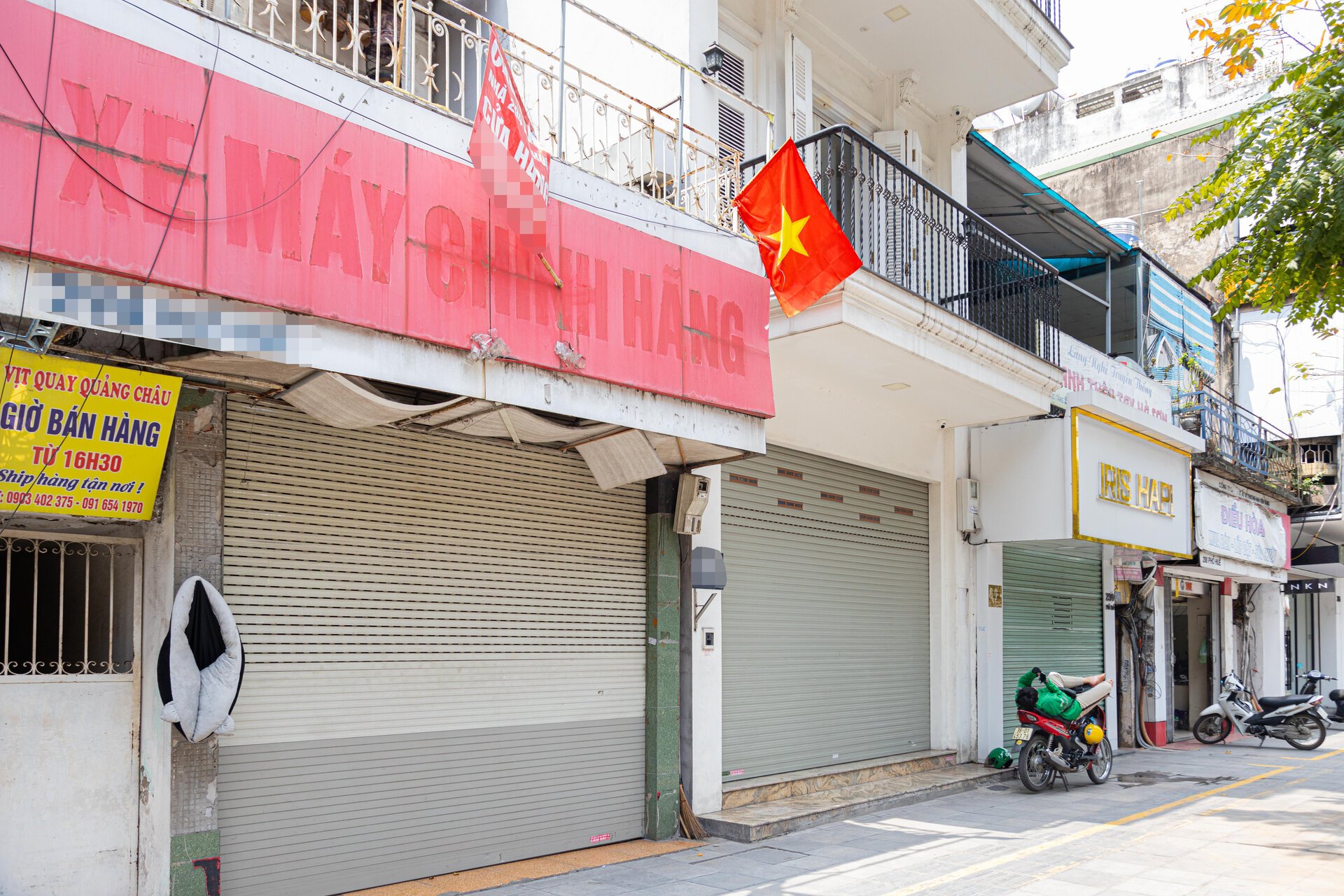 Hàng chục cửa hàng trên đất vàng phố Huế, Hà Nội đóng cửa, treo biển cho thuê - Ảnh 5.