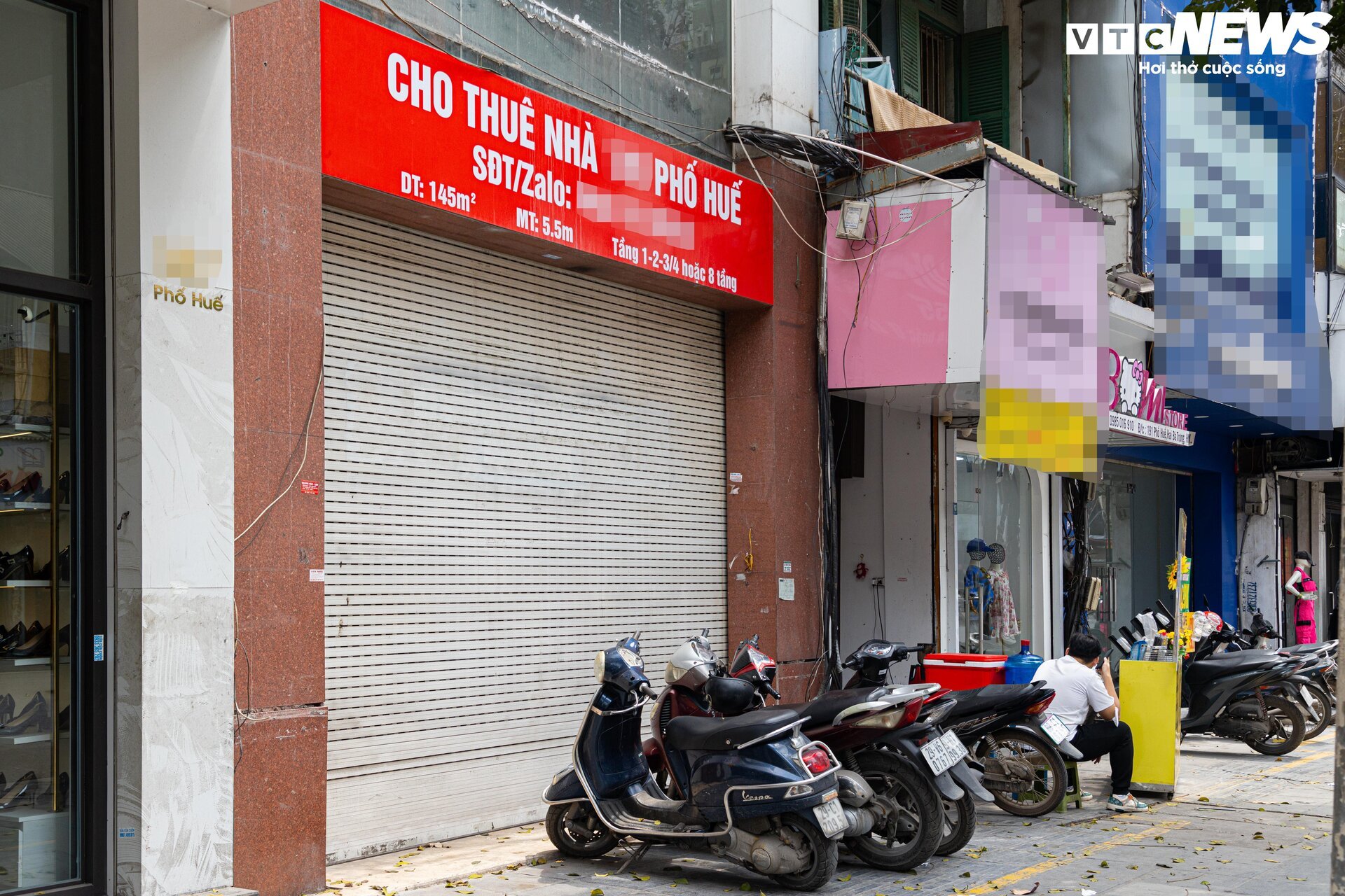 Hàng chục cửa hàng trên đất vàng phố Huế, Hà Nội đóng cửa, treo biển cho thuê - Ảnh 14.