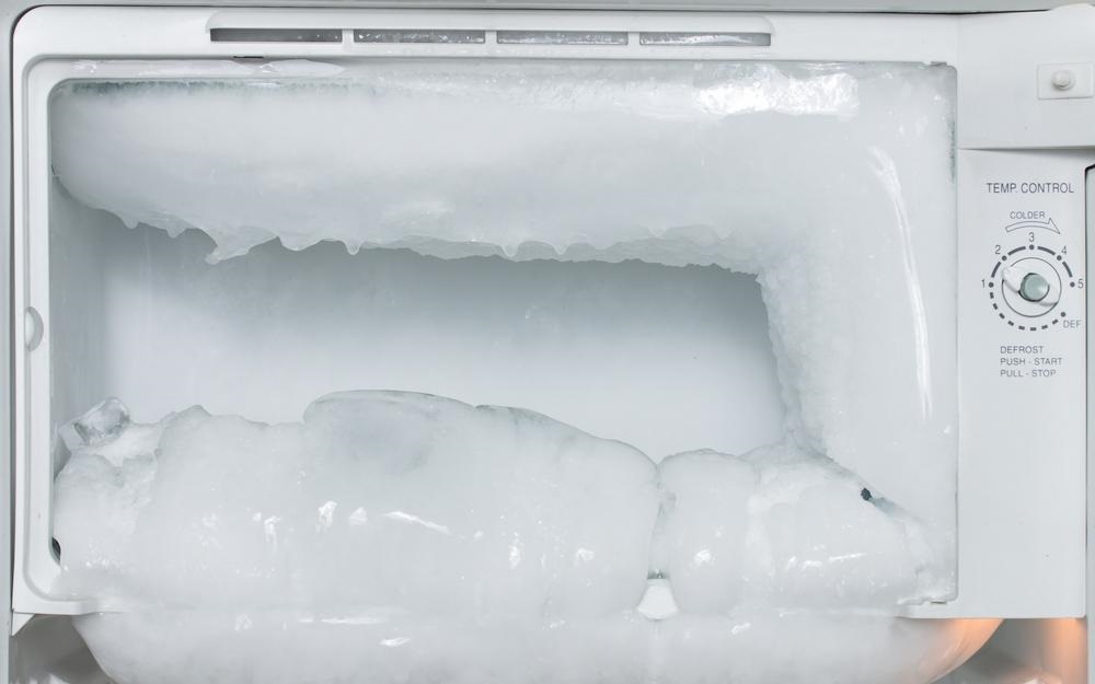 Tủ lạnh đóng lớp đá, tuyết dày có sao không? Vấn đề thường gặp nhưng không phải ai cũng biết cách xử lý- Ảnh 2.