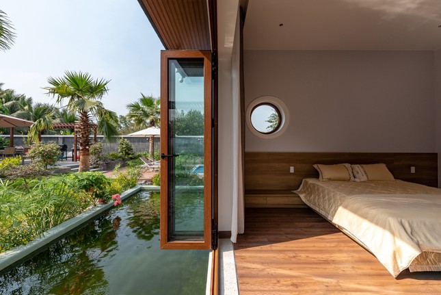 Nhà vườn Tây Ninh thiết kế phòng ngủ đặc biệt lửng lơ trên mặt nước - Ảnh 6.