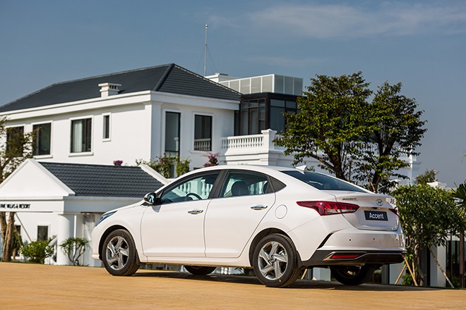 Giá lăn bánh Hyundai Accent mới nhất: Giảm cực rẻ, Toyota Vios và Honda City 'lép vế' - Ảnh 7.
