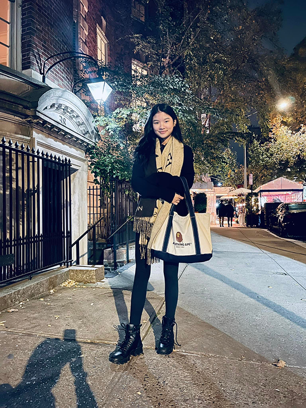 Con gái 16 tuổi của Trương Ngọc Ánh: Chân dài, hát hay nhưng không nối nghiệp cha mẹ - Ảnh 9.