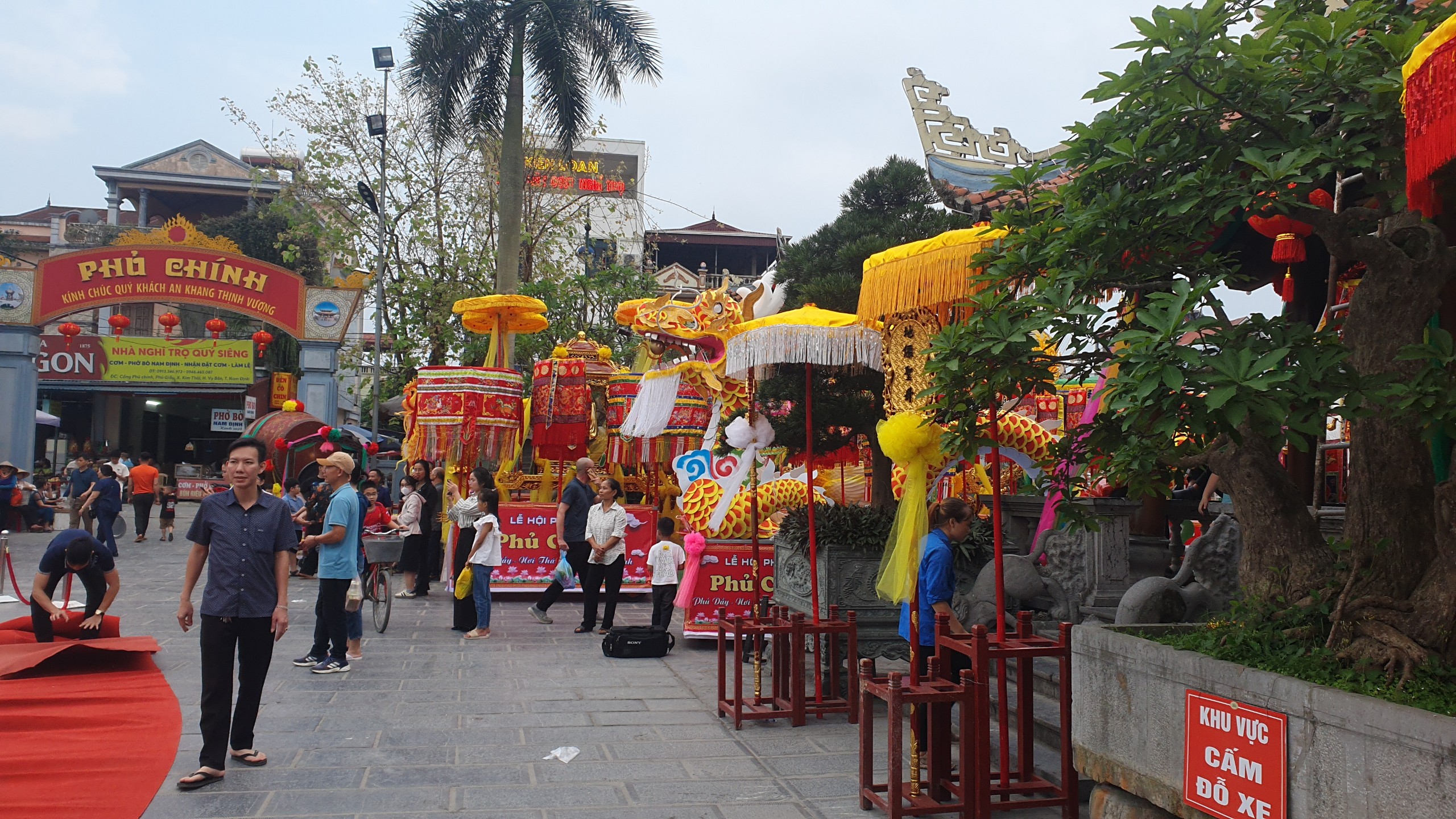 Lễ hội phủ Dầy Nam Định có gì đặc biệt mà thu hút nhiều du khách đến thế? - Ảnh 12.