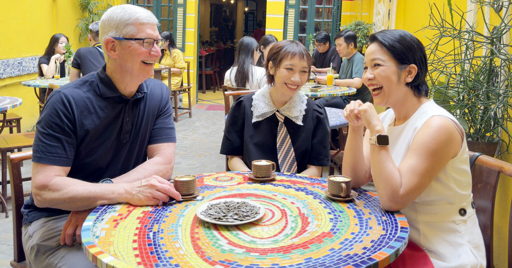 Mỹ Linh chia sẻ về buổi uống cà phê trứng cùng CEO Apple Tim Cook - Ảnh 1.