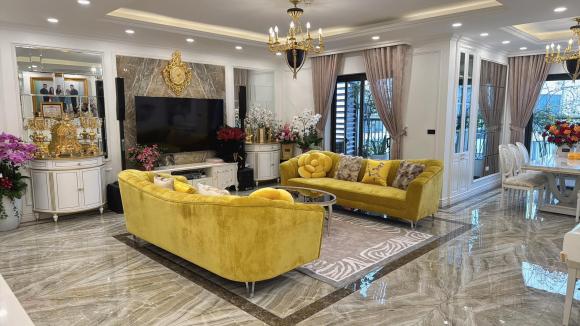 Phó Trưởng khoa Thanh nhạc, ca sĩ kín tiếng Tân Nhàn bất ngờ rao bán hai căn hộ hơn 20 tỷ đồng, dân tình choáng về độ giàu - Ảnh 6. Phó Trưởng khoa Thanh nhạc, ca sĩ kín tiếng Tân Nhàn bất ngờ rao bán hai căn hộ hơn 20 tỷ đồng, dân tình choáng về độ giàu - Ảnh 6.