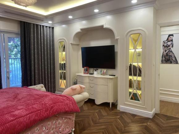 Phó Trưởng khoa Thanh nhạc, ca sĩ kín tiếng Tân Nhàn bất ngờ rao bán hai căn hộ hơn 20 tỷ đồng, dân tình choáng về độ giàu - Ảnh 4. Phó Trưởng khoa Thanh nhạc, ca sĩ kín tiếng Tân Nhàn bất ngờ rao bán hai căn hộ hơn 20 tỷ đồng, dân tình choáng về độ giàu - Ảnh 4.