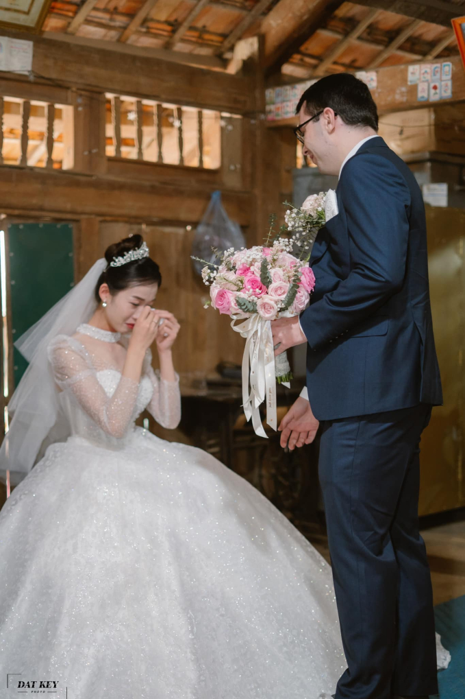 Đám cưới đặc biệt của cô gái dân tộc Thái và chú rể Mỹ: Bố mẹ chồng nhập gia tùy tục, bàn chuyện cưới chỉ trong 1 cuộc điện thoại - Ảnh 2.
