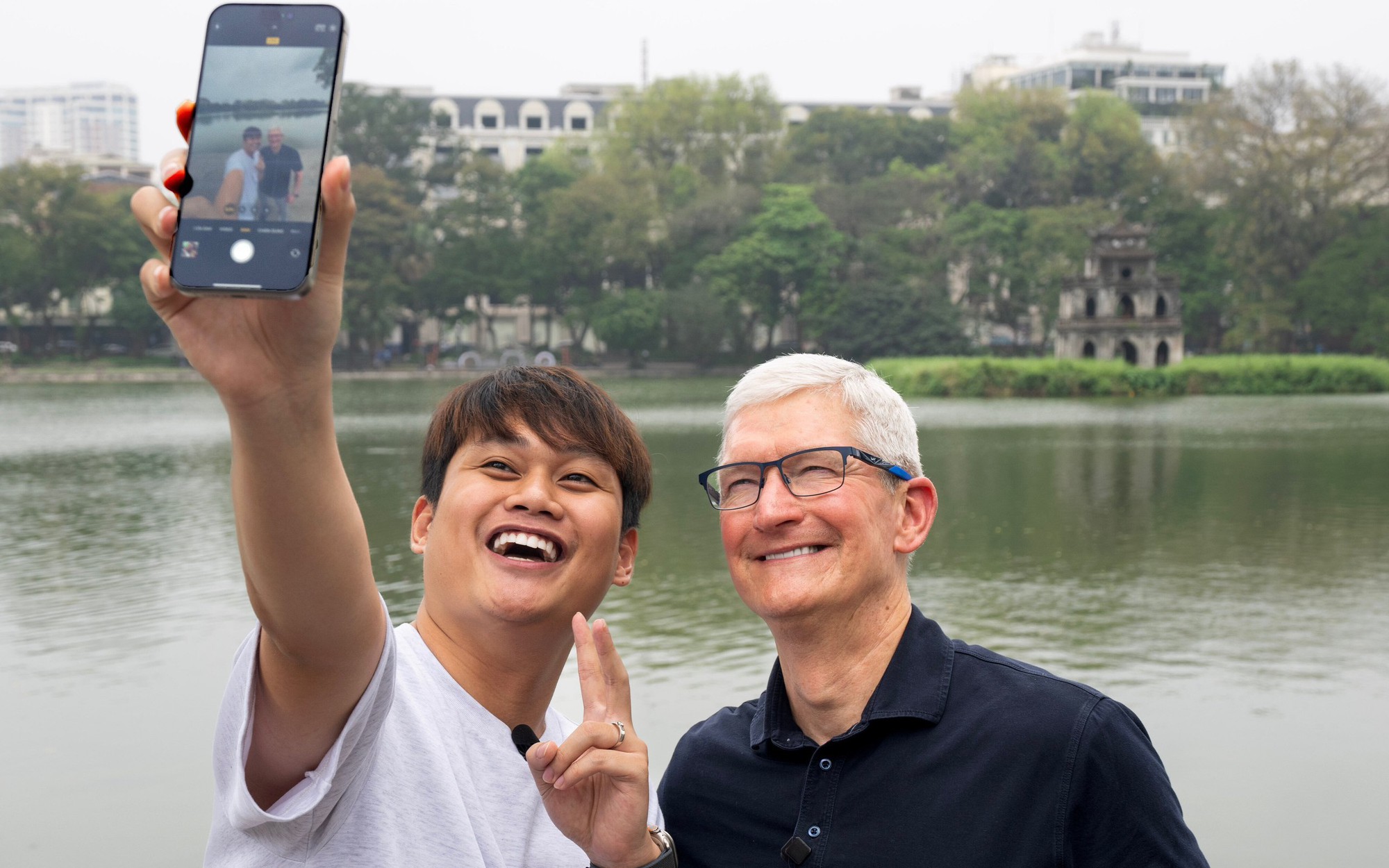 CEO Apple Tim Cook dành lời khen ngợi cho đất nước và con người Việt Nam