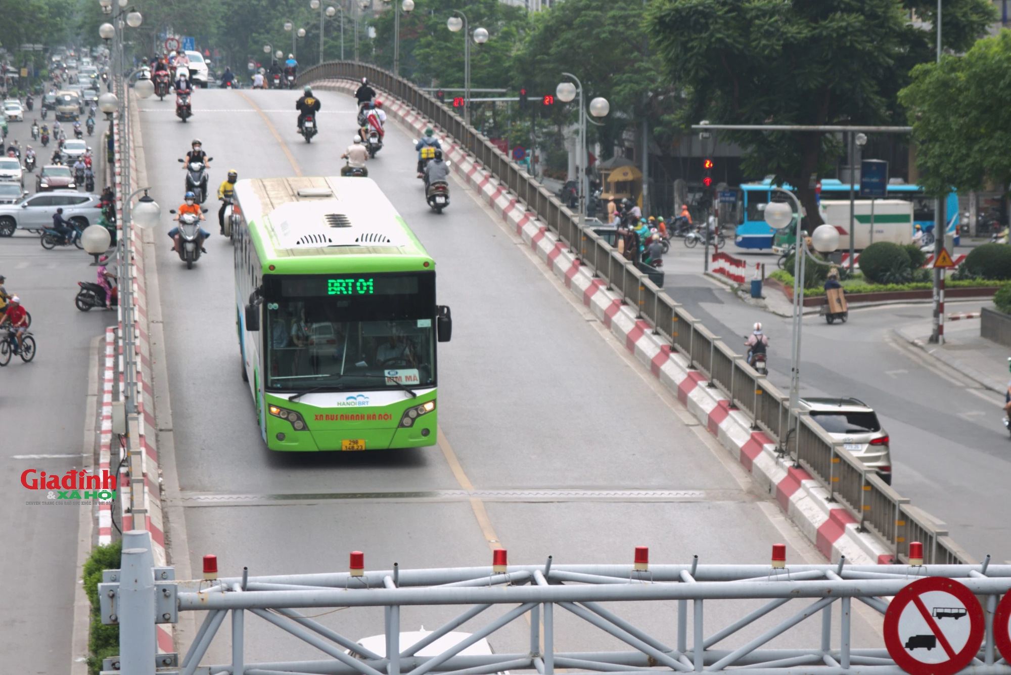 Hà Nội: Tuyến buýt nhanh BRT hoạt động ra sao trước ngày bị "khai tử"- Ảnh 5.
