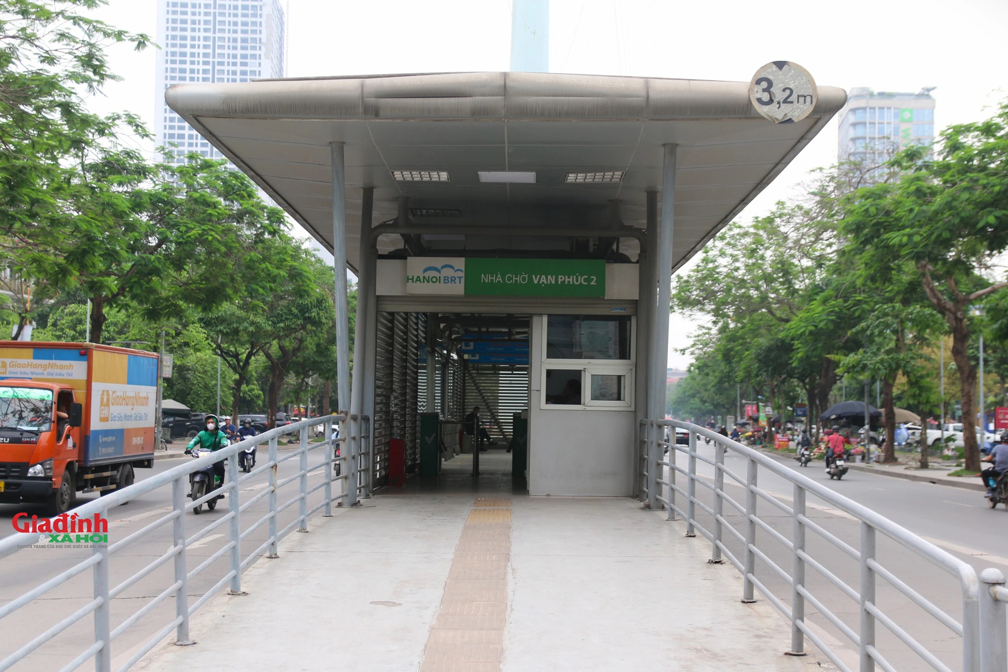 Hà Nội: Tuyến buýt nhanh BRT hoạt động ra sao trước ngày bị "khai tử"- Ảnh 6.