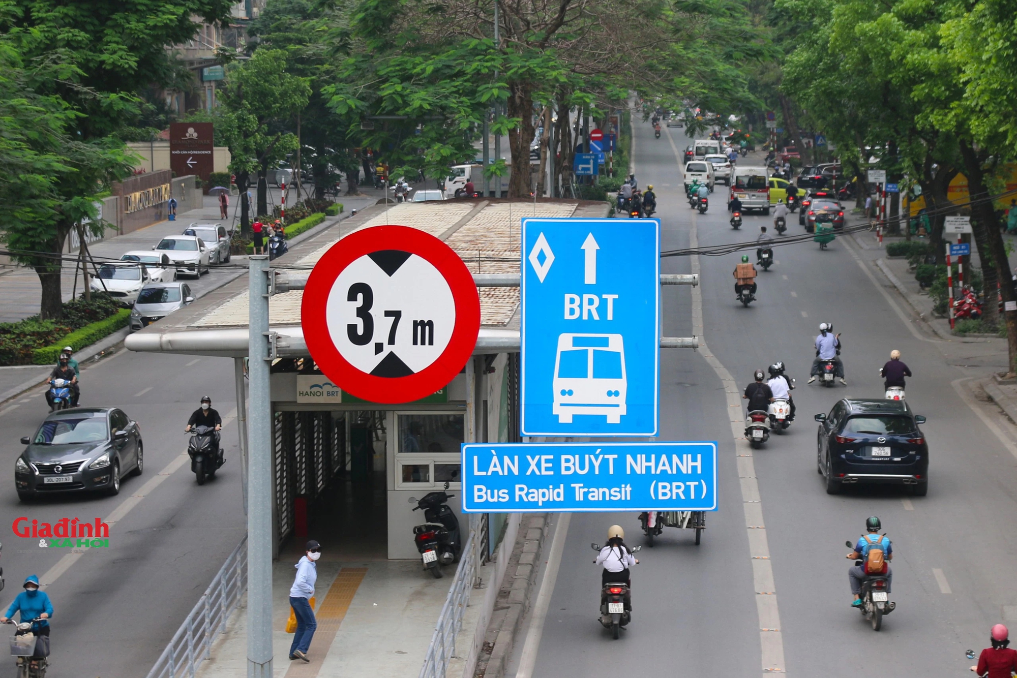 Hà Nội: Tuyến buýt nhanh BRT hoạt động ra sao trước ngày bị "khai tử"- Ảnh 8.