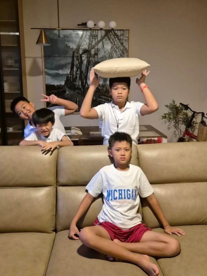 Hoa hậu từng được chồng tặng biệt thự 100 tỷ, thừa nhận sai lầm khi đưa các con bỏ phố về quê- Ảnh 17.