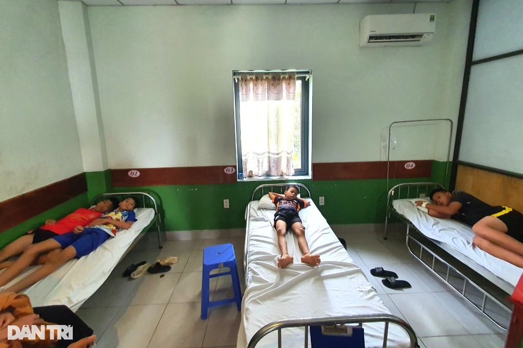 Quảng Nam: Người phụ nữ bị tố đánh 4 đứa trẻ phải nhập viện - Ảnh 2.