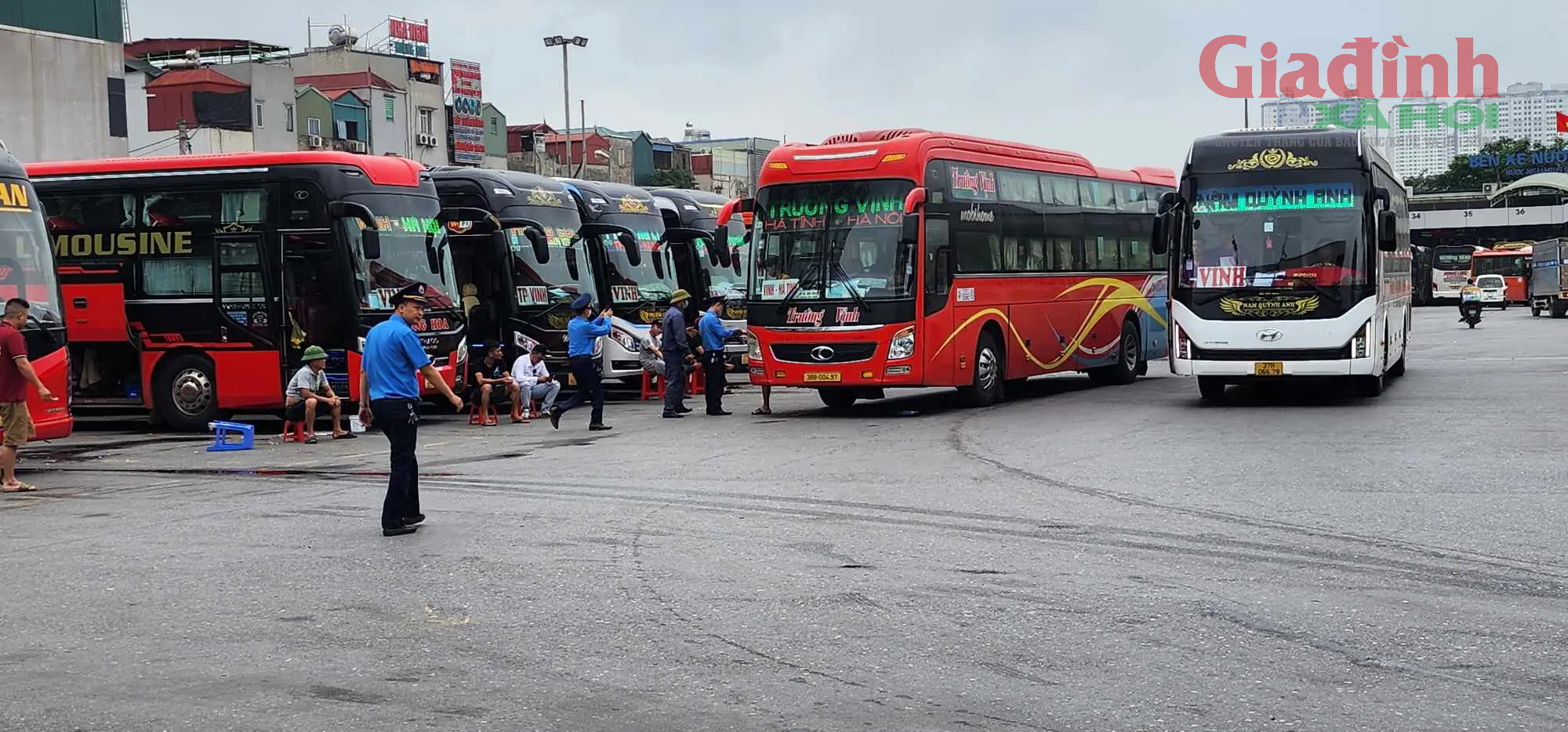 Xe khách từ Hà Nội đi các tỉnh sắp  hết vé, các nhà xe tăng chuyến, tăng ghế phục vụ người dân nghỉ lễ- Ảnh 3.