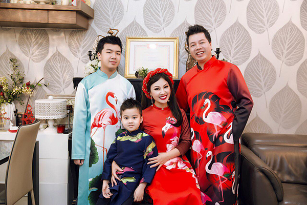 Đời thực điểm 10 của nam danh ca nhạc đỏ - Đăng Dương: Vợ đẹp như hoa hậu, 2 con ngoan ngoãn - Ảnh 9.