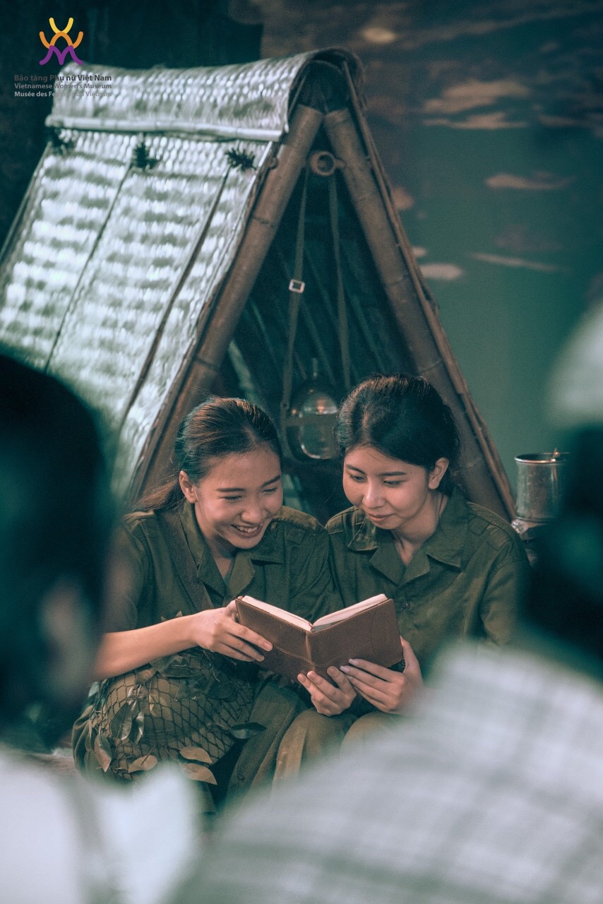  Kỷ niệm ngày 30/4 và 1/5, đến Bảo tàng Phụ nữ Việt Nam xem huyền thoại về 10 cô gãi Ngã ba Đồng Lộc  - Ảnh 2.