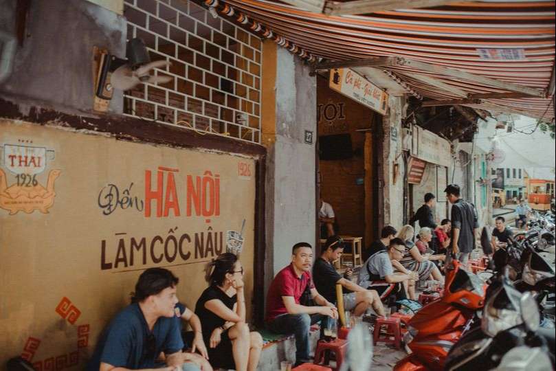 Những hàng quán ngon nức tiếng ngót nghét trăm tuổi ở Hà Nội- Ảnh 5.