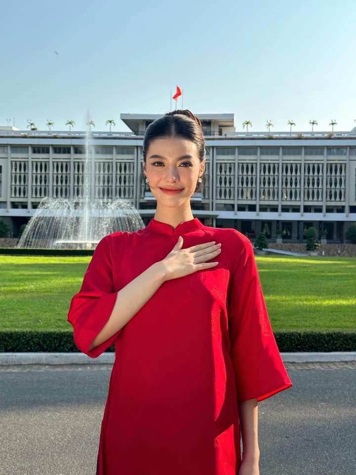 Hoa hậu Tiểu Vy, Bùi Quỳnh Hoa đồng loạt check-in địa điểm đặc biệt kỷ niệm 30/4- Ảnh 12.