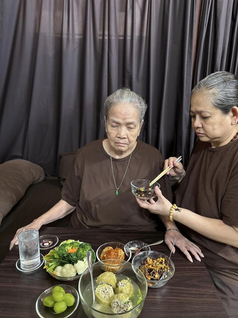 Trương Thị May - Mỹ nhân ăn chay đẹp nhất Châu Á, khoe bữa cơm đạm bạc, một hành động tạo rung cảm- Ảnh 8.