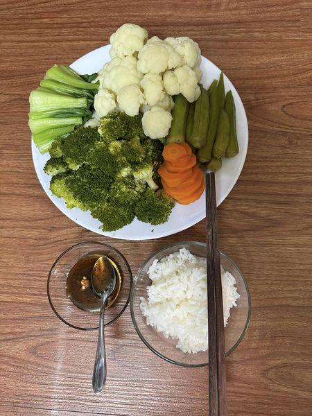 Trương Thị May - Mỹ nhân ăn chay đẹp nhất Châu Á, khoe bữa cơm đạm bạc, một hành động tạo rung cảm- Ảnh 9.