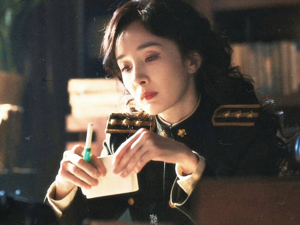 Dương Mịch thất bại liên tiếp, sự nghiệp diễn xuất đang tụt đáy? - Ảnh 2. Dương Mịch thất bại liên tiếp, sự nghiệp diễn xuất đang tụt đáy? - Ảnh 2.