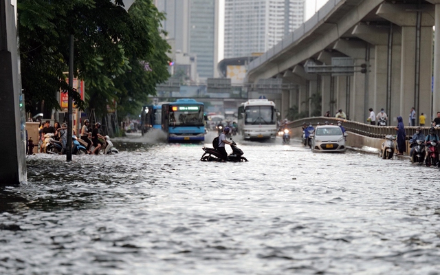 Những khu vực nào trên địa bàn Hà Nội dễ ngập úng nhất nếu xảy ra mưa lớn?