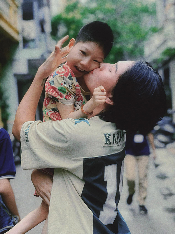 Xúc động hình ảnh kỉ niệm ngày con gái lên tuổi 14 của diễn viên Minh Cúc - Ảnh 3.