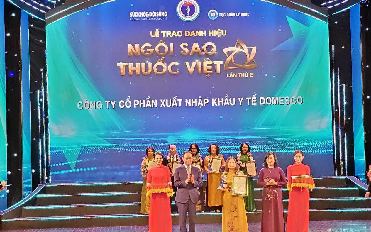 Lễ trao danh hiệu 'Ngôi sao thuốc Việt' lần thứ 2