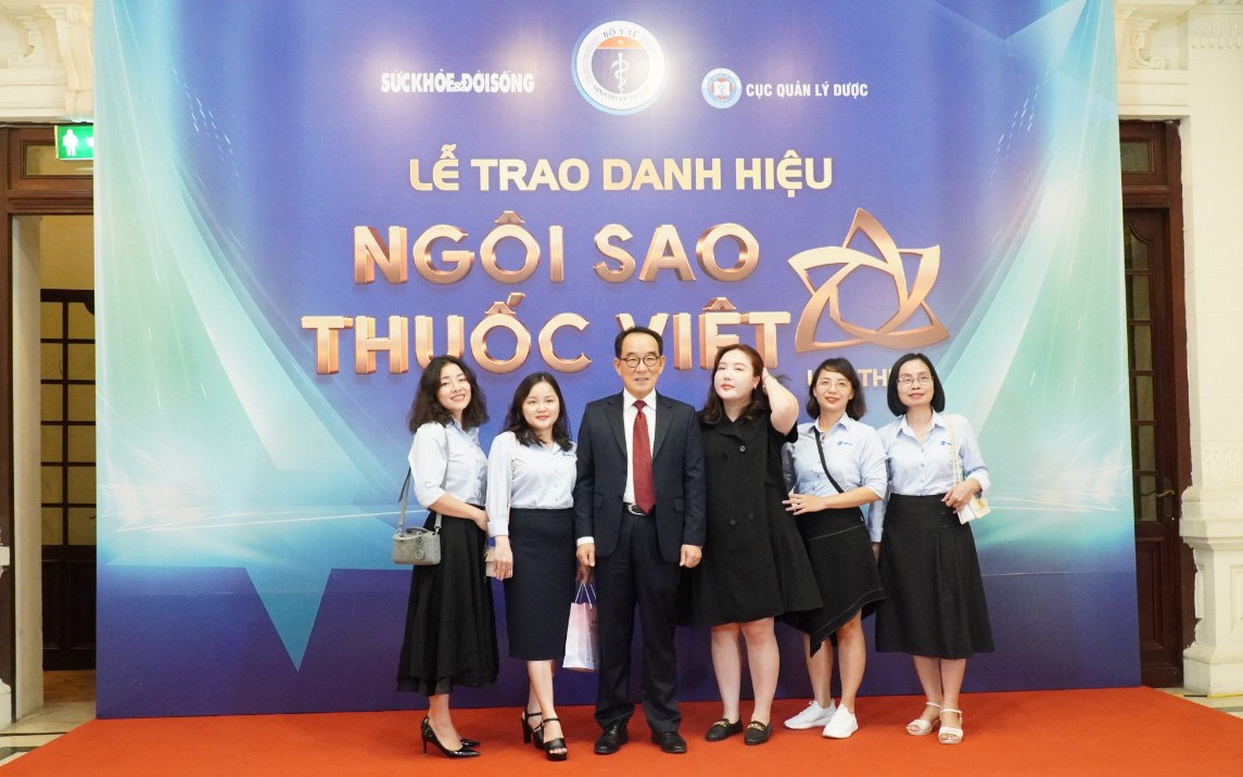 Sôi động trước giờ diễn ra Lễ vinh danh Ngôi sao thuốc Việt lần 2