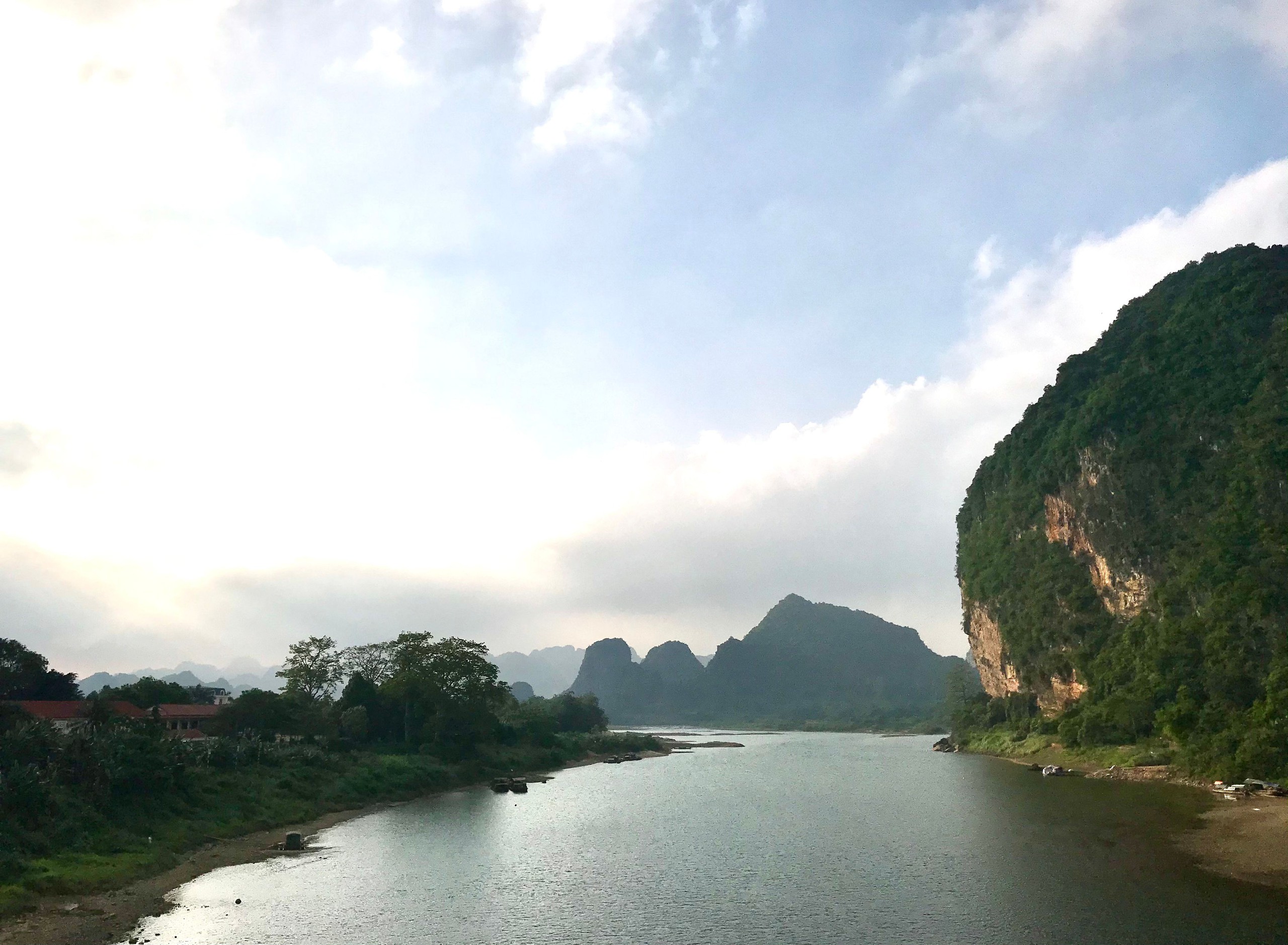 Tản văn: Về với Pù Luông  - Ảnh 1.