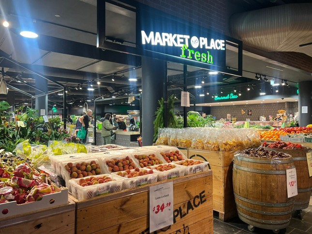 Vải thiều Thanh Hà bán gần 600.000 đồng/kg ở siêu thị Úc - Ảnh 1.