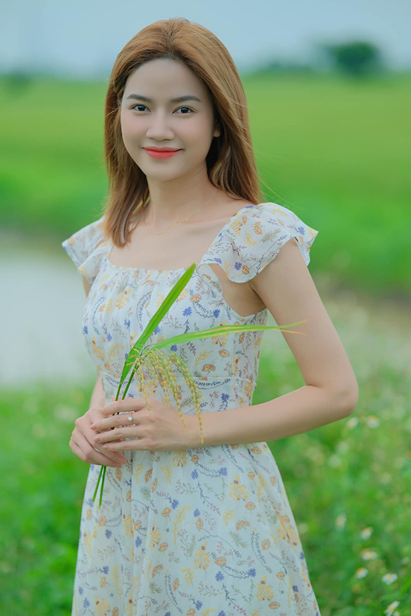 Nhan sắc nữ diễn viên đóng vai người yêu Đình Tú trong 'Gặp em ngày nắng'