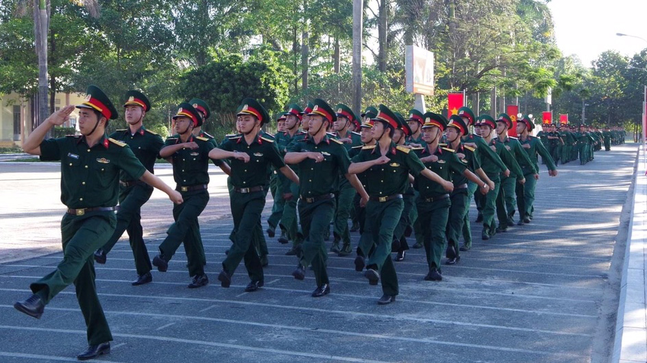 7 đối tượng lực lượng vũ trang nào sẽ hoàn thiện nâng bậc lương thường xuyên từ 1/7/2024? - Ảnh 2.