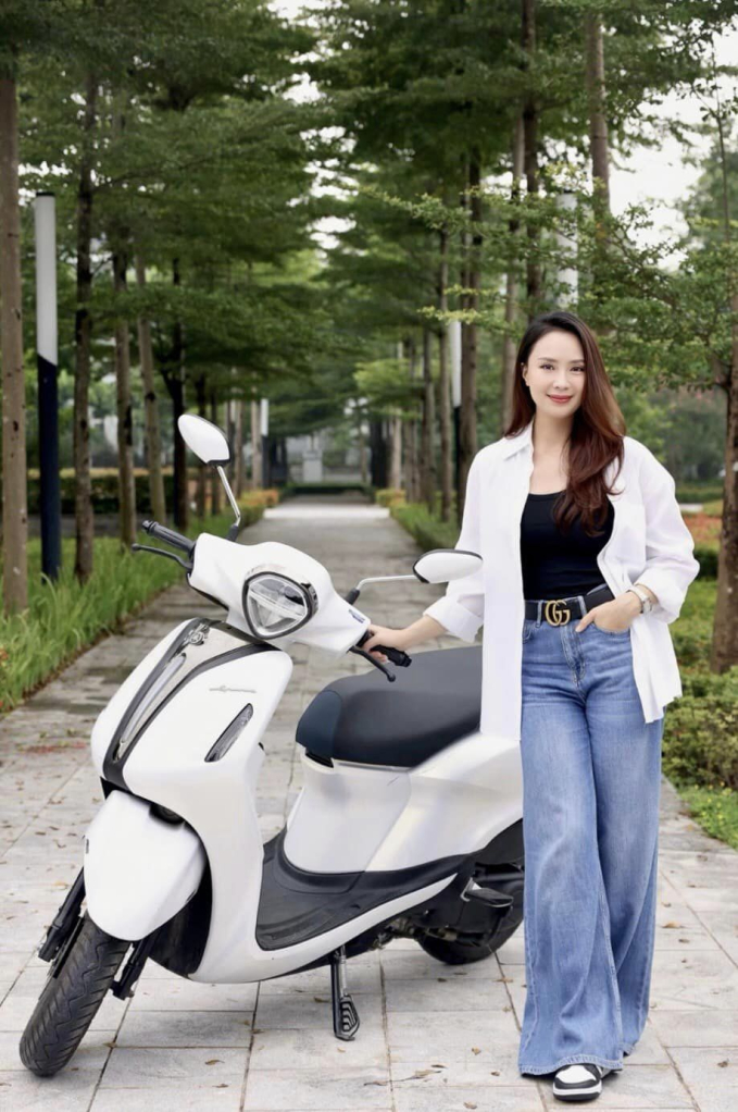 Phong cách diện quần jeans của Hồng Diễm ngày càng xuất sắc, phụ nữ trên 40 tuổi nên học hỏi - Ảnh 5.