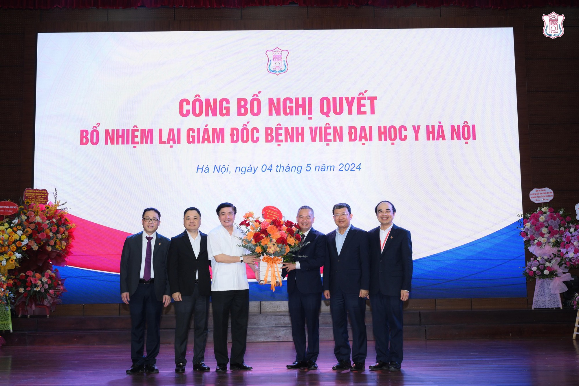 PGS.TS Nguyễn Lân Hiếu tiếp tục được bổ nhiệm làm Giám đốc Bệnh viện Đại học Y Hà Nội - Ảnh 2.