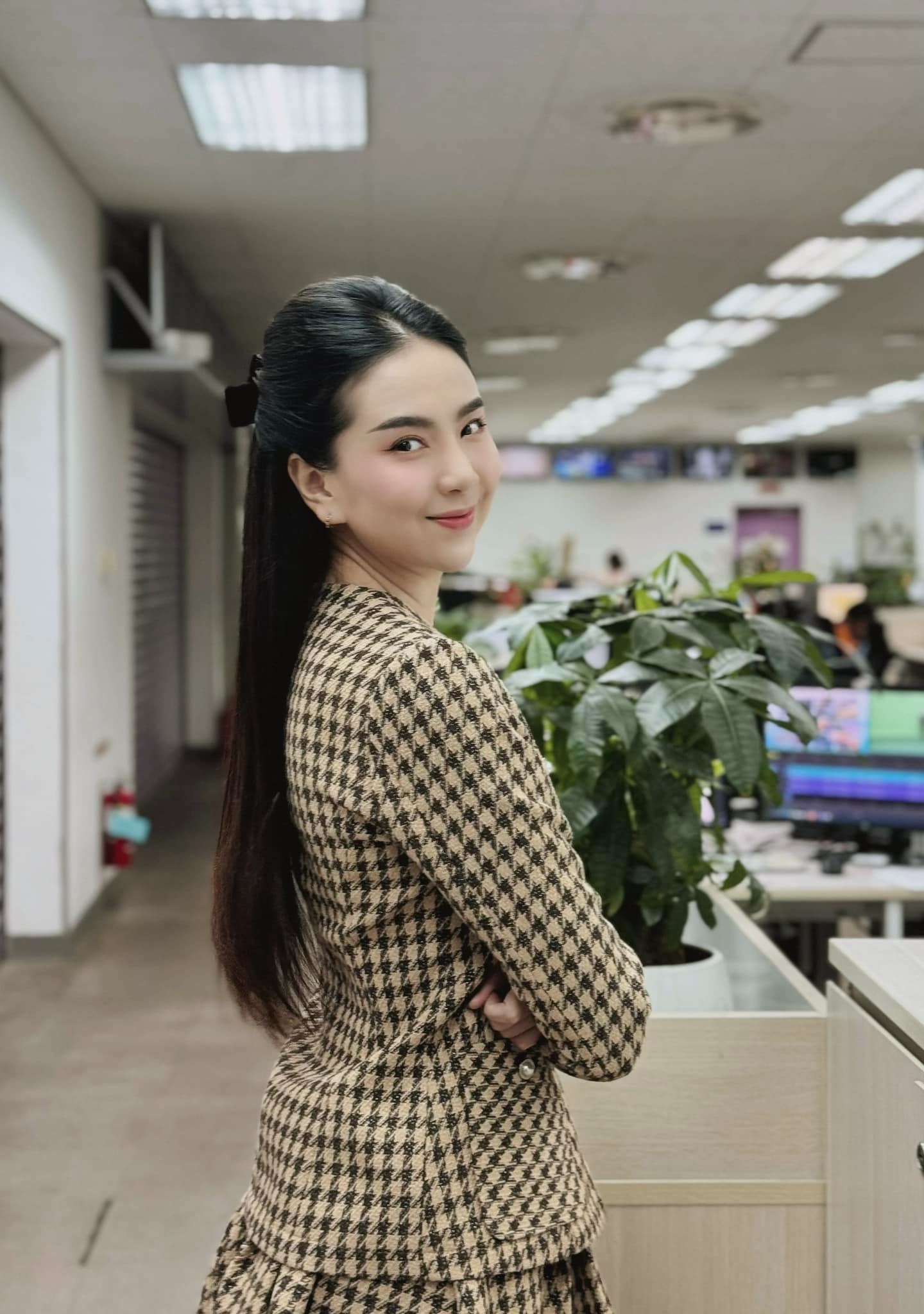 Mai Ngọc về thăm mẹ đẻ sau đám cưới hào môn, hé lộ căn nhà sang trọng, tinh tế- Ảnh 18.