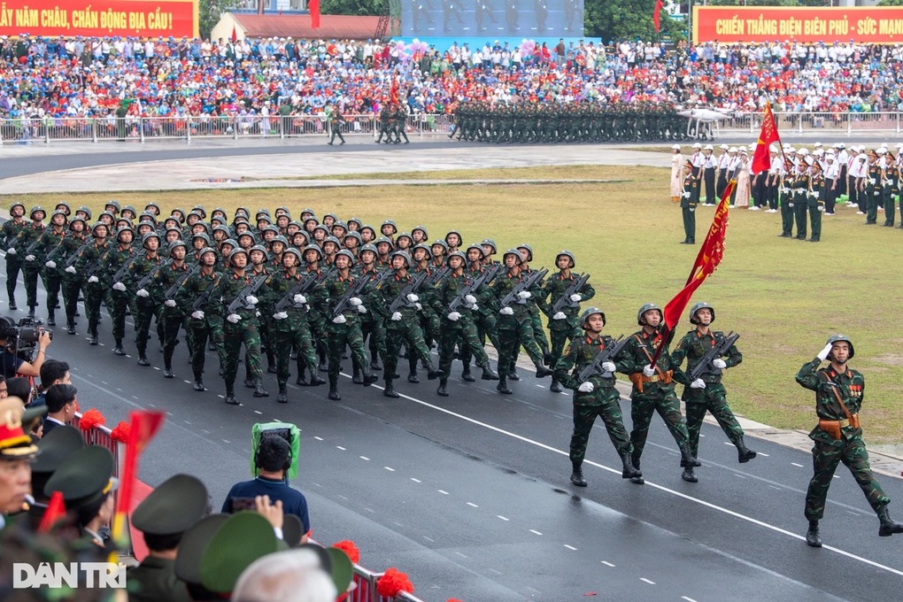 Tiết lộ về cuộc tuyển chọn giọng đọc &quot;đi vào lòng người&quot; ở Lễ diễu binh - Ảnh 2.