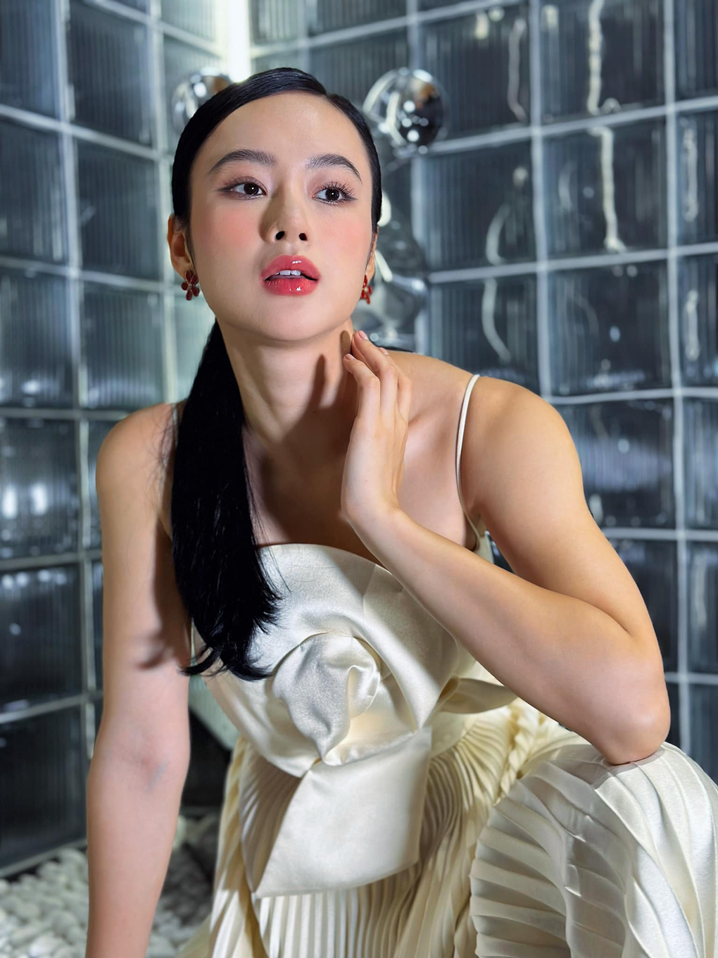 Tin sáng 2/6: Thông tin mới bất ngờ vụ bé trai bị bỏ quên trên ô tô ở Thái Bình; Sở TT&TT TP.HCM vào cuộc vụ 'Angela Phương Trinh phát ngôn ngông cuồng'- Ảnh 2.