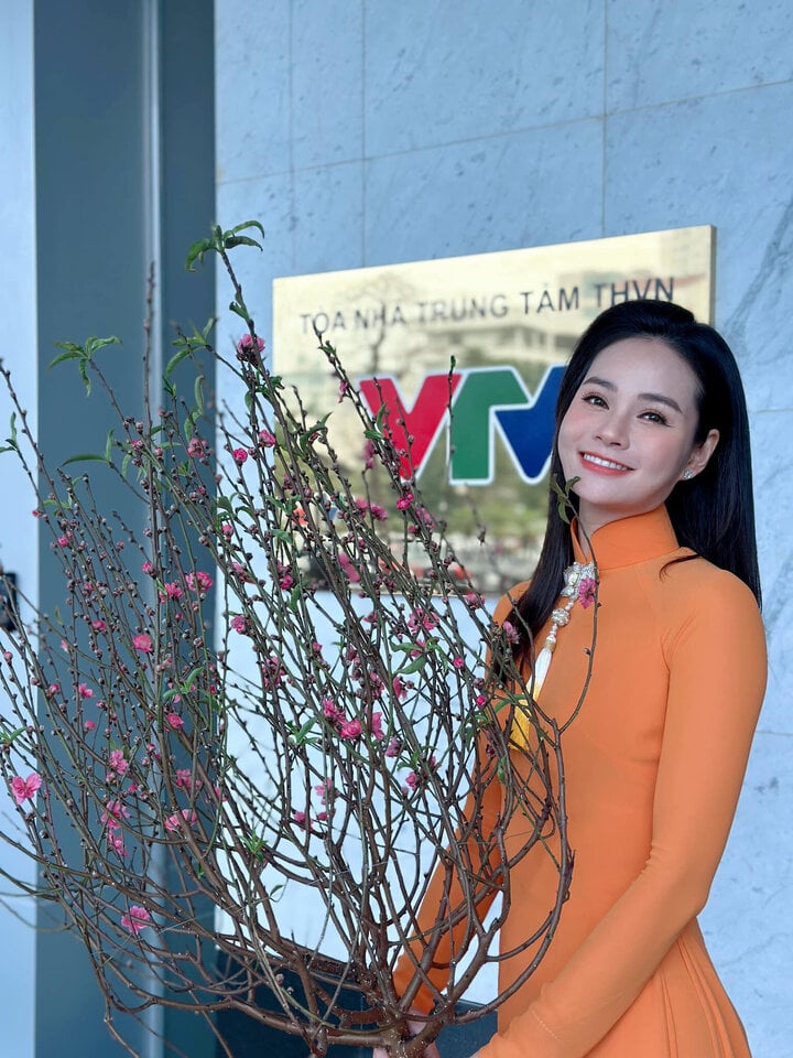 MC Thu Hương VTV lần đầu tiết lộ về ông xã doanh nhân rất chiều vợ - Ảnh 4.