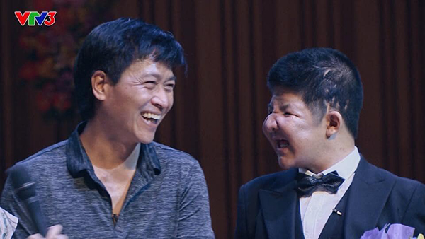 MC Diệp Chi nhớ khoảnh khắc con trai diễn viên Quốc Tuấn chơi đàn các đây 7 năm - Ảnh 2.