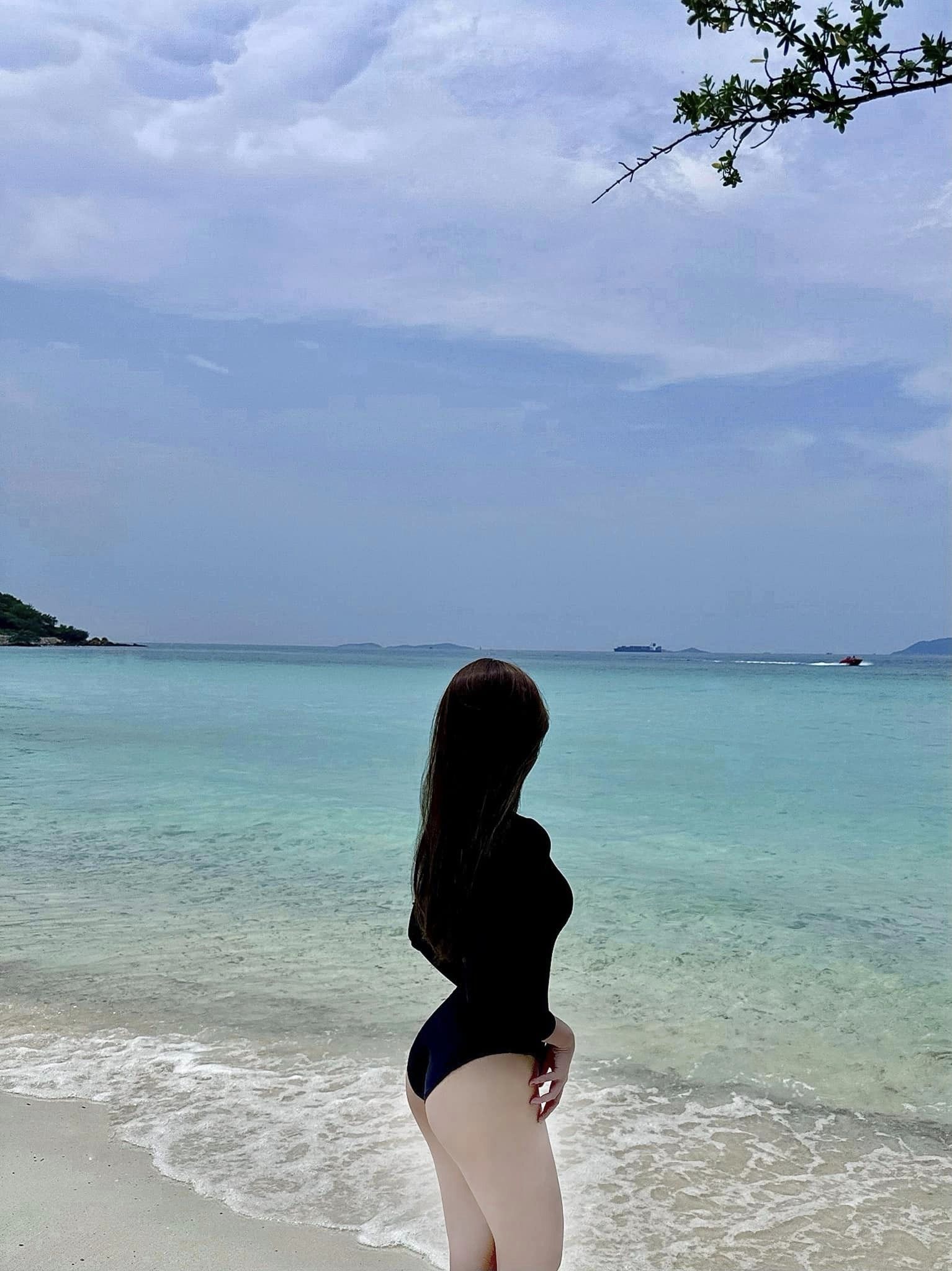 'Soi' loạt bikini đi biển của Hàn Trang - 'người yêu cũ' Thanh Sơn- Ảnh 4.